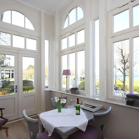 Villa Strandeck Ferienwohnung 02 * Binz
