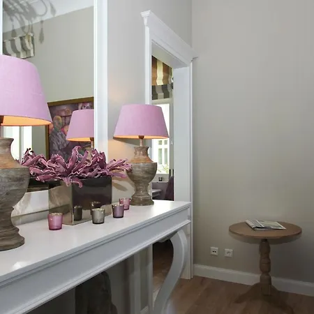 Villa Strandeck FeWo2 - strandnah, Meerblick, Balkon Lägenhet *