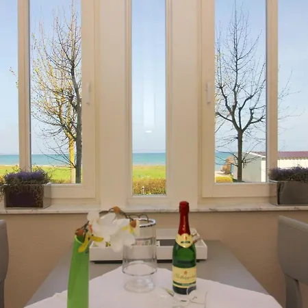 Strandeck Fewo2 - Strandnah, Meerblick, Balkon Binz
